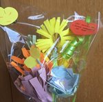 Farbenfrohe Blumengrüße für Patienten der Geriatrie