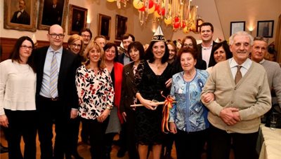 Goldene_Feder_Annie_Michaelis_GE-5-3-18-2.jpg Goldene_Feder_Annie_Michaelis_GE-5-3-18-2.jpg